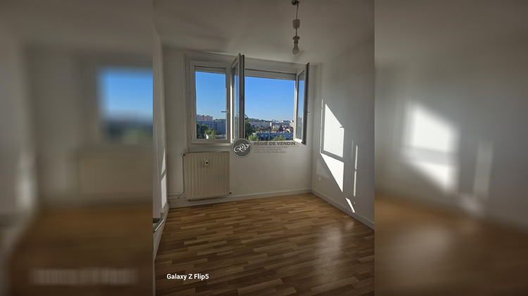 Ma-Cabane - Location Appartement Bron, 68 m²