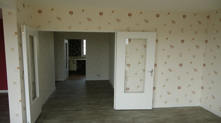 Ma-Cabane - Location Appartement BROU, 82 m²