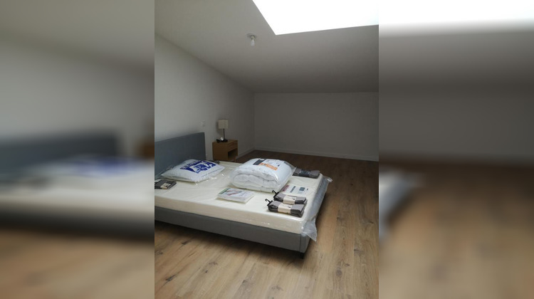 Ma-Cabane - Location Appartement BRUGUIERES, 70 m²