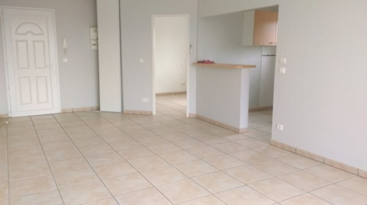 Ma-Cabane - Location Appartement BRUGUIERES, 47 m²