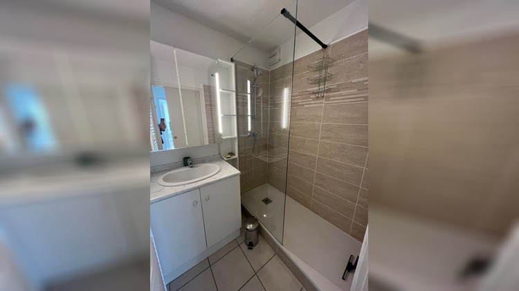 Ma-Cabane - Location Appartement BRUGUIERES, 55 m²