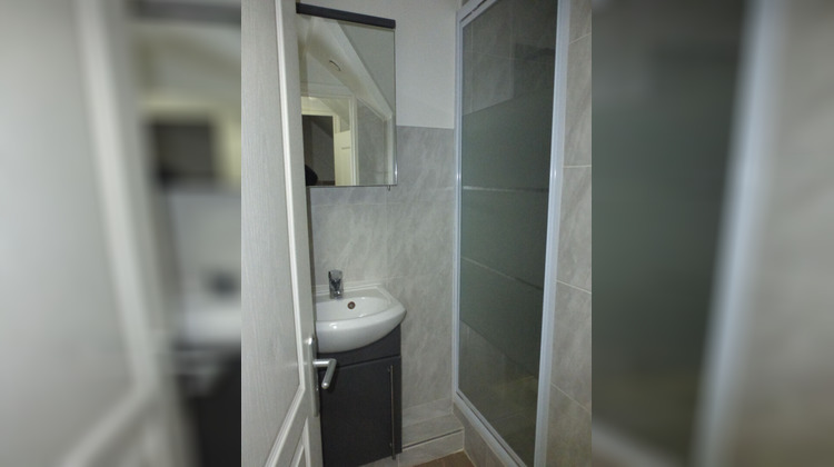 Ma-Cabane - Location Appartement BRUYERES-LE-CHATEL, 21 m²