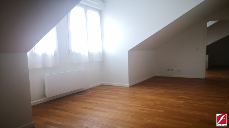 Ma-Cabane - Location Appartement Buc, 38 m²