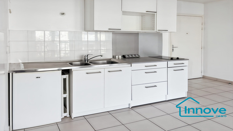 Ma-Cabane - Location Appartement BUC, 32 m²