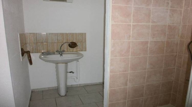 Ma-Cabane - Location Appartement Buis-les-Baronnies, 28 m²