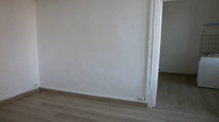 Ma-Cabane - Location Appartement Buis-les-Baronnies, 28 m²