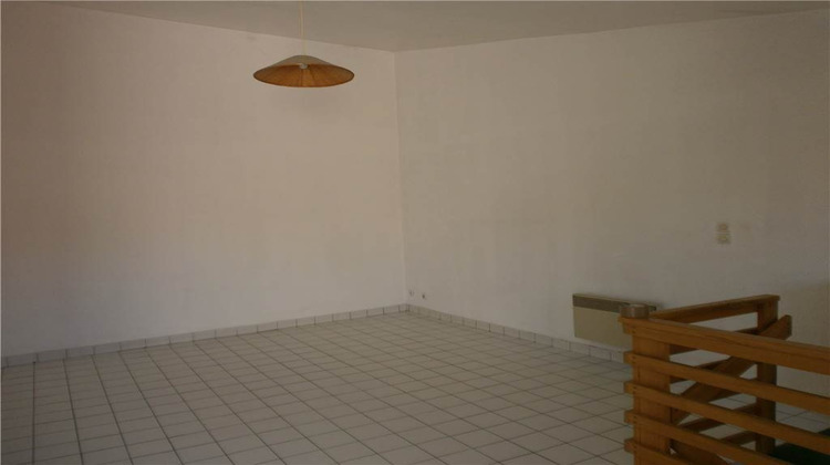 Ma-Cabane - Location Appartement Buis-les-Baronnies, 65 m²