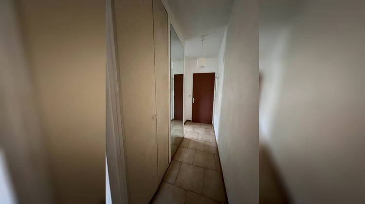 Ma-Cabane - Location Appartement Bures-sur-Yvette, 20 m²