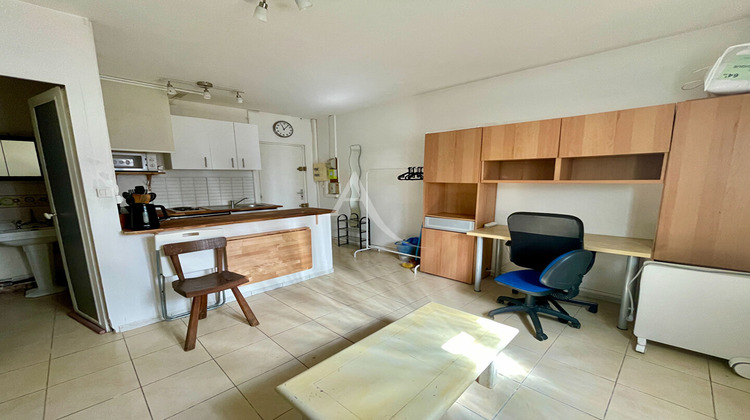 Ma-Cabane - Location Appartement BURES-SUR-YVETTE, 20 m²