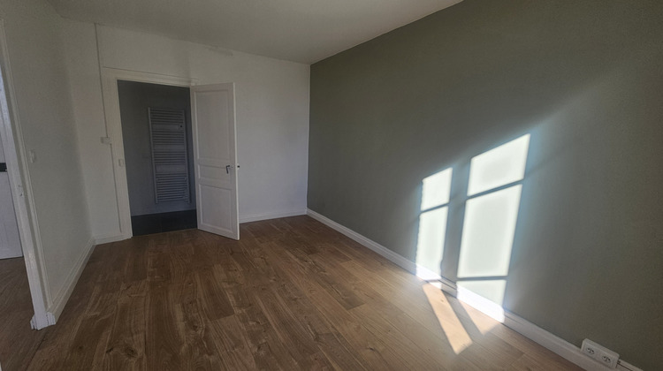 Ma-Cabane - Location Appartement Bussière-Poitevine, 38 m²