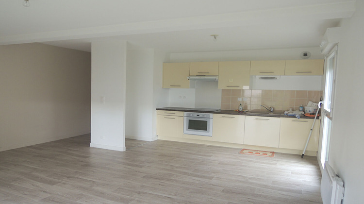 Ma-Cabane - Location Appartement BUXEROLLES, 70 m²