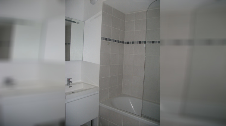 Ma-Cabane - Location Appartement BUXEROLLES, 70 m²