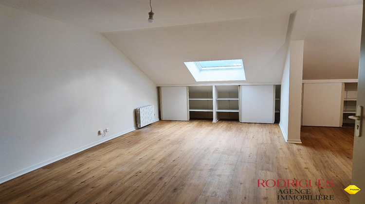 Ma-Cabane - Location Appartement BUXEROLLES, 28 m²
