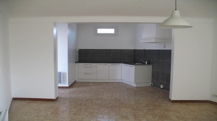 Ma-Cabane - Location Appartement Cabannes, 59 m²