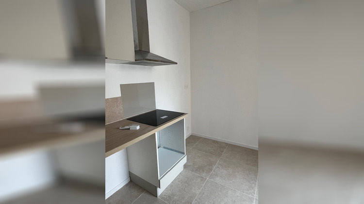 Ma-Cabane - Location Appartement Cabannes, 48 m²