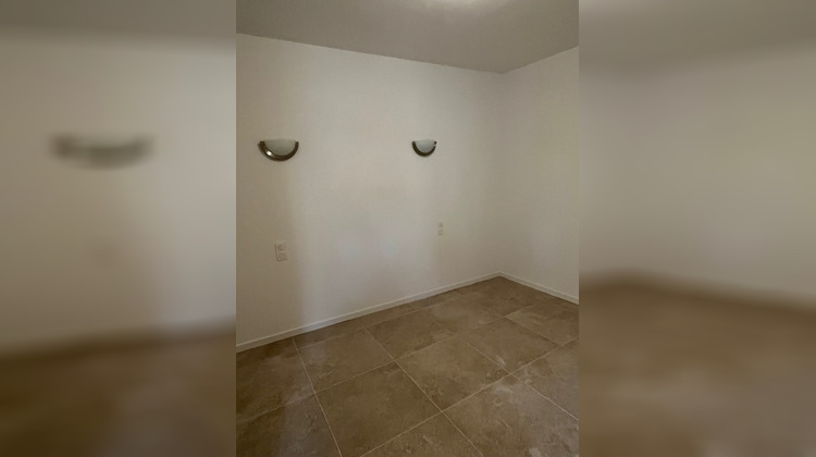 Ma-Cabane - Location Appartement Cabannes, 48 m²