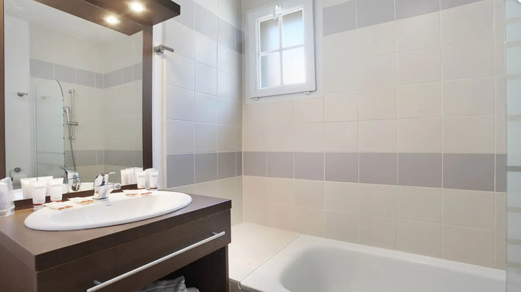Ma-Cabane - Location Appartement CABRIES, 58 m²