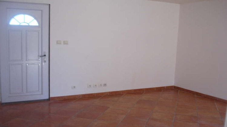 Ma-Cabane - Location Appartement CADOLIVE, 64 m²