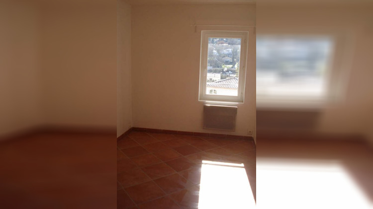 Ma-Cabane - Location Appartement CADOLIVE, 64 m²