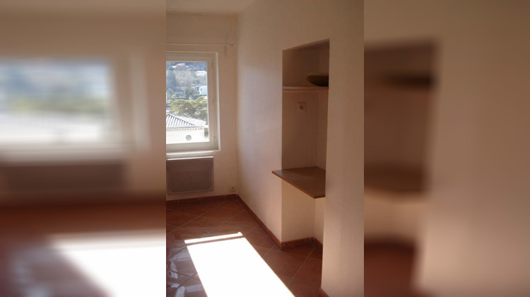 Ma-Cabane - Location Appartement CADOLIVE, 64 m²
