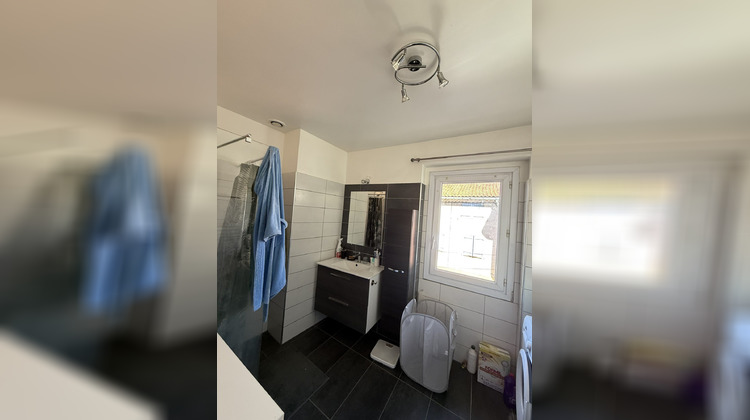 Ma-Cabane - Location Appartement Cadolive, 55 m²