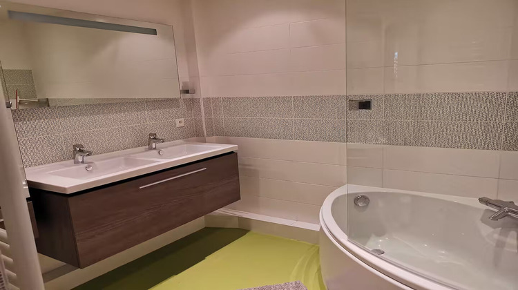 Ma-Cabane - Location Appartement CAEN, 97 m²