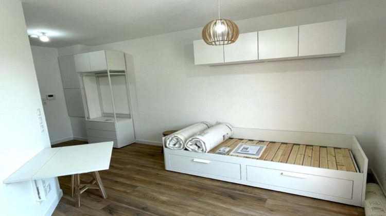 Ma-Cabane - Location Appartement CAEN, 19 m²