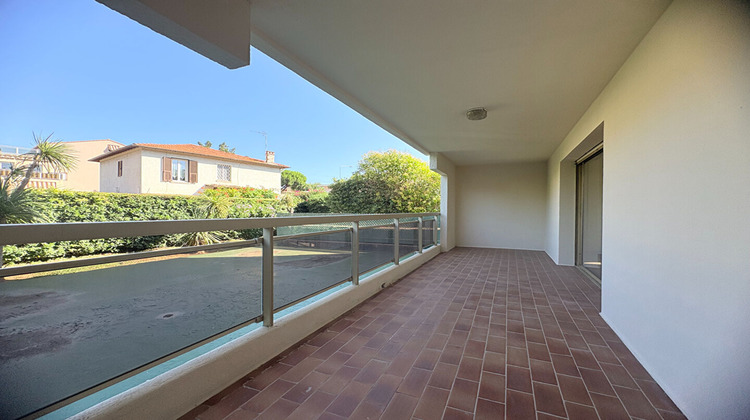 Ma-Cabane - Location Appartement CAGNES-SUR-MER, 57 m²