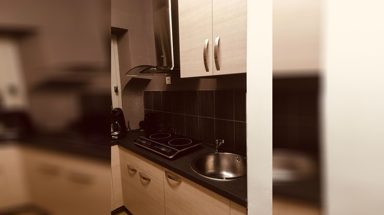 Ma-Cabane - Location Appartement CAHORS, 42 m²