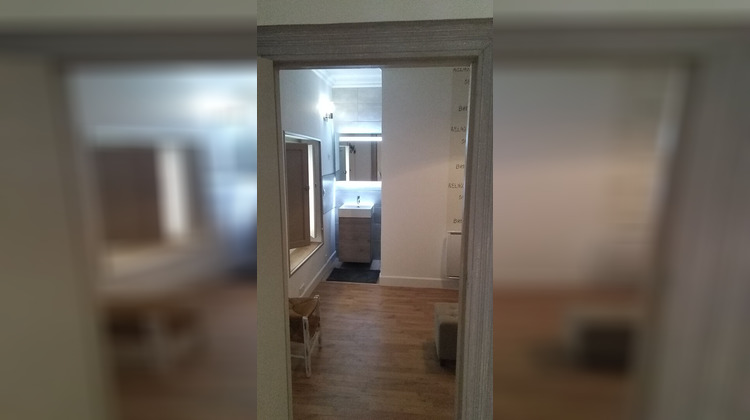 Ma-Cabane - Location Appartement CAHORS, 42 m²