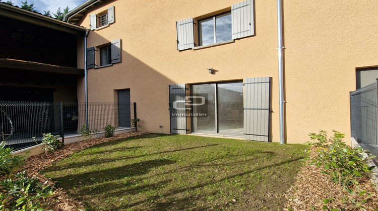 Ma-Cabane - Location Appartement Cailloux-sur-Fontaines, 107 m²