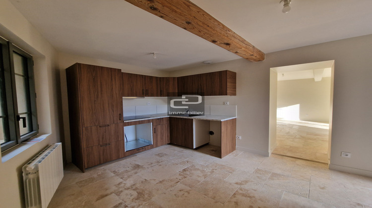 Ma-Cabane - Location Appartement Cailloux-sur-Fontaines, 107 m²