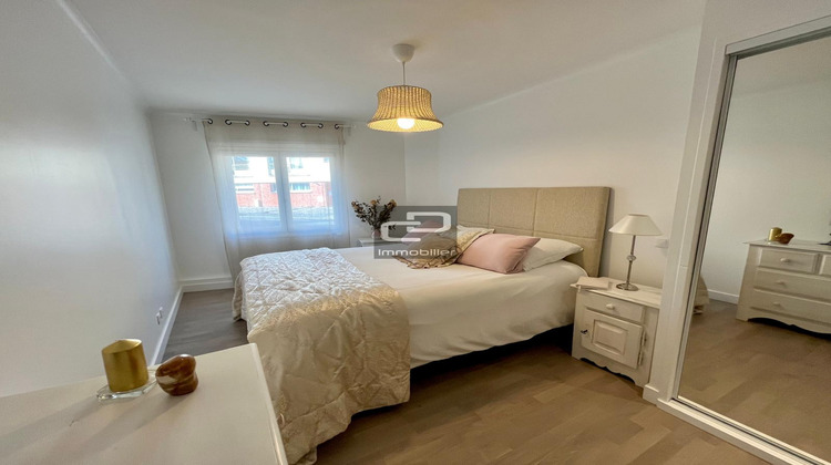 Ma-Cabane - Location Appartement Cailloux-sur-Fontaines, 107 m²