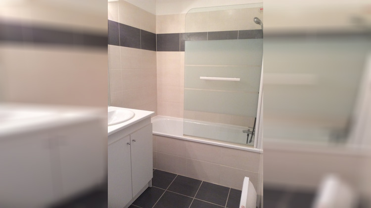 Ma-Cabane - Location Appartement CAISSARGUES, 65 m²