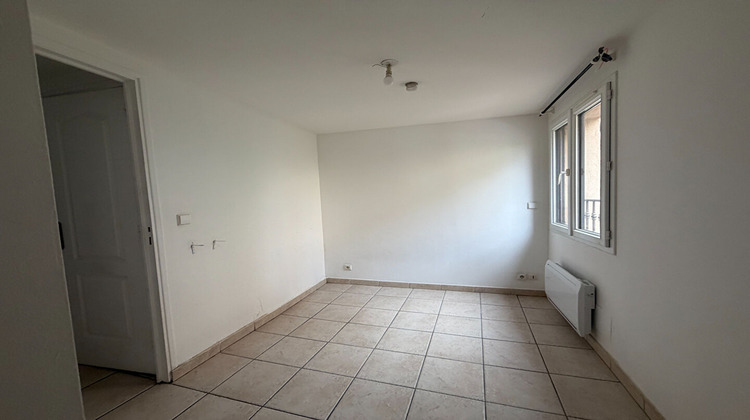 Ma-Cabane - Location Appartement CALLIAN, 35 m²
