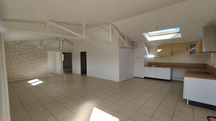 Ma-Cabane - Location Appartement CALONNE-RICOUART, 61 m²