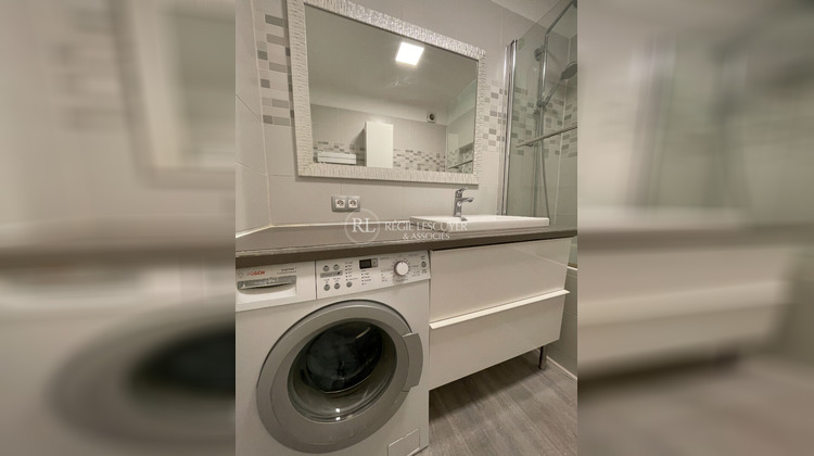 Ma-Cabane - Location Appartement CALUIRE-ET-CUIRE, 91 m²