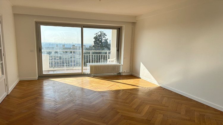 Ma-Cabane - Location Appartement CALUIRE-ET-CUIRE, 127 m²