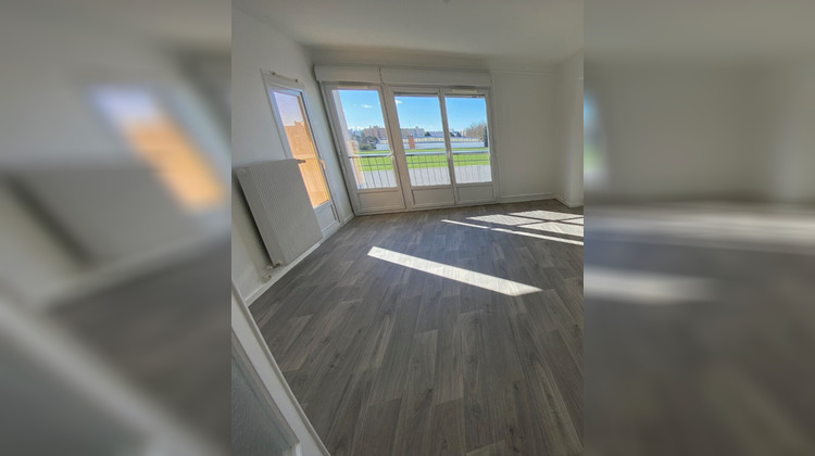 Ma-Cabane - Location Appartement CALUIRE-ET-CUIRE, 70 m²