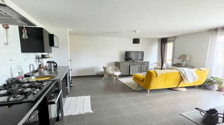 Ma-Cabane - Location Appartement CALUIRE-ET-CUIRE, 78 m²