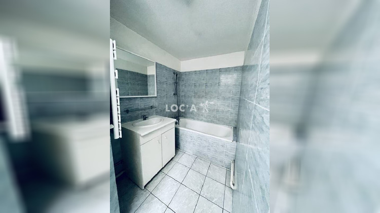 Ma-Cabane - Location Appartement Caluire-Et-Cuire, 65 m²
