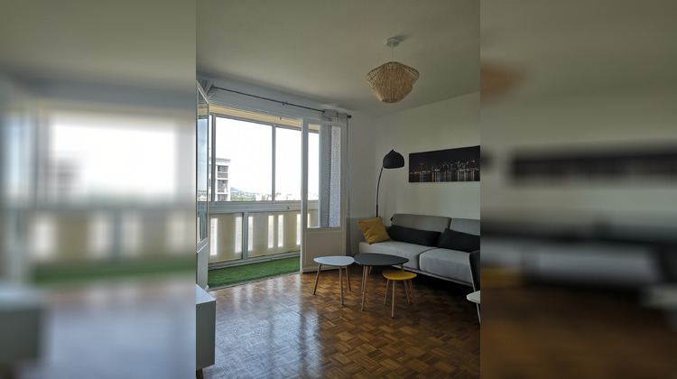 Ma-Cabane - Location Appartement Caluire-et-Cuire, 77 m²