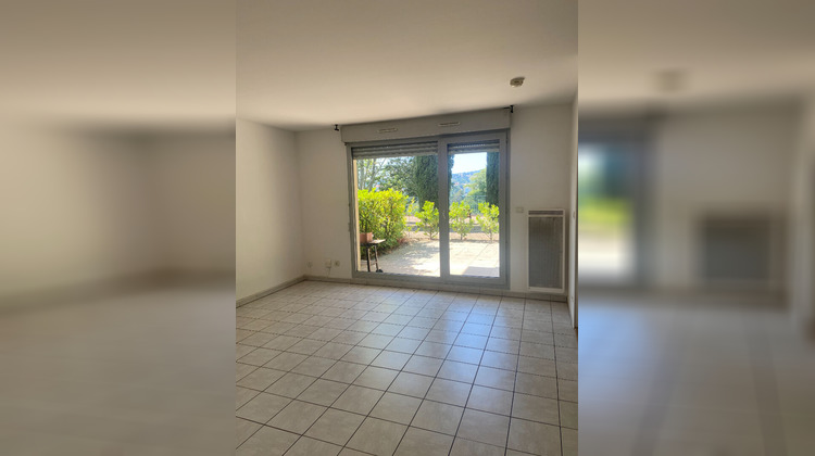 Ma-Cabane - Location Appartement CALUIRE-ET-CUIRE, 40 m²