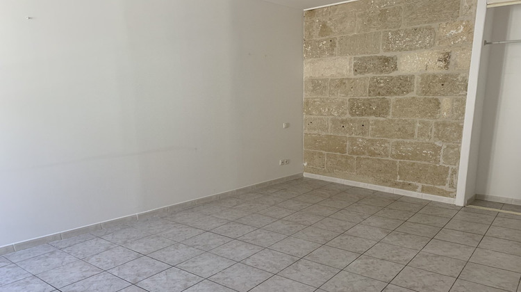 Ma-Cabane - Location Appartement CALVISSON, 52 m²