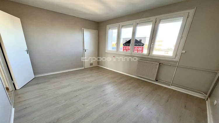 Ma-Cabane - Location Appartement CANTELEU, 38 m²