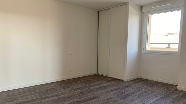 Ma-Cabane - Location Appartement CARBON-BLANC, 42 m²