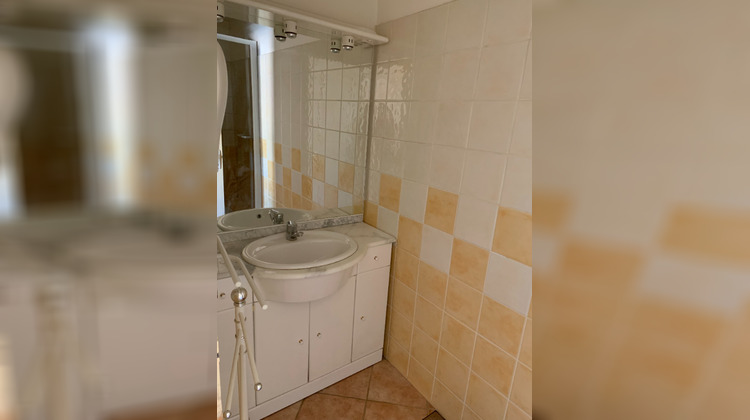 Ma-Cabane - Location Appartement CARCES, 44 m²