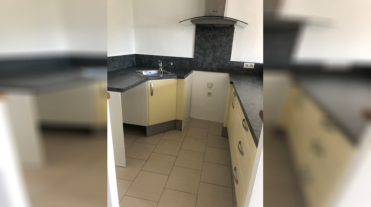 Ma-Cabane - Location Appartement CARCES, 56 m²