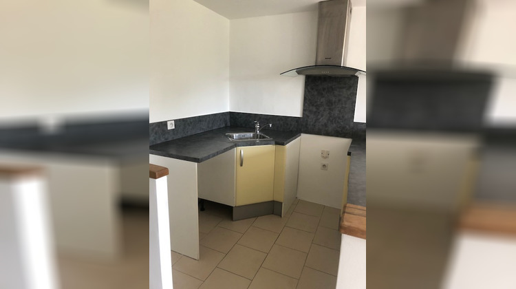 Ma-Cabane - Location Appartement CARCES, 56 m²