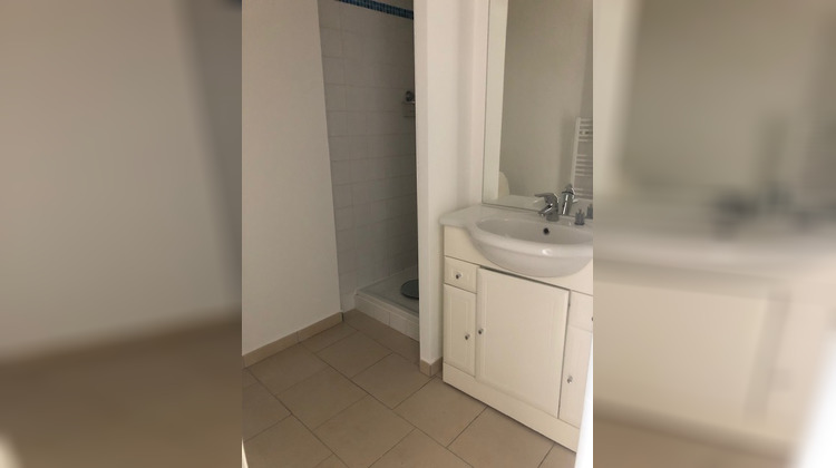 Ma-Cabane - Location Appartement CARCES, 56 m²